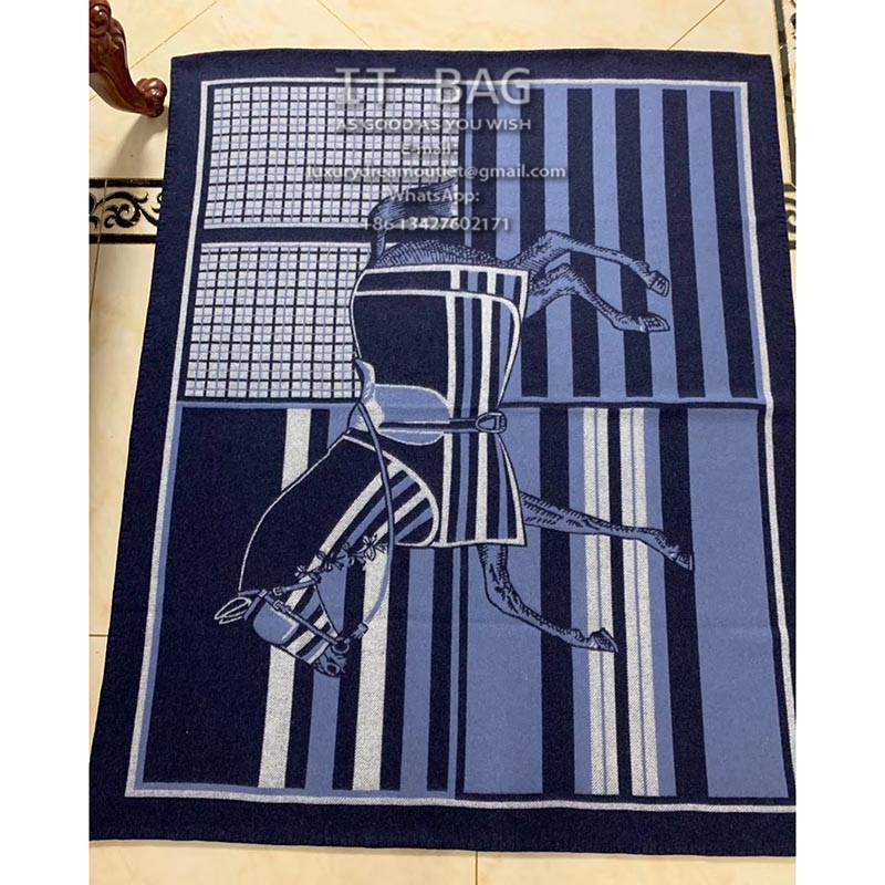 Couvertures Nouvelles plaid marine 3